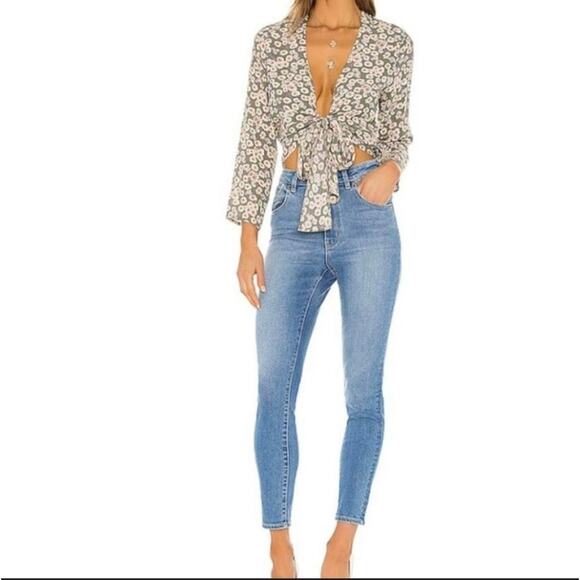 REVOLVE Tops - Rolla's Delilah Daisies Blouse in Olive